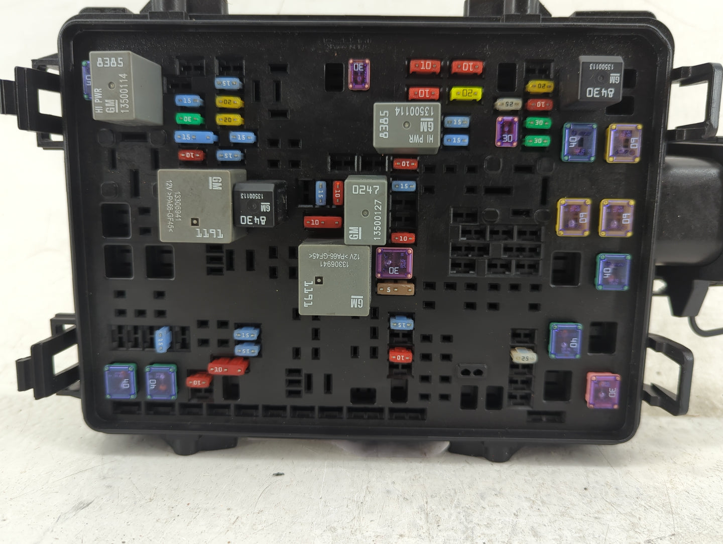 2016-2017 Chevrolet Silverado 1500 Fusebox Fuse Box Panel Relay Module P/N:23143471 02 Fits Fits 2016 2017 OEM Used Auto Par