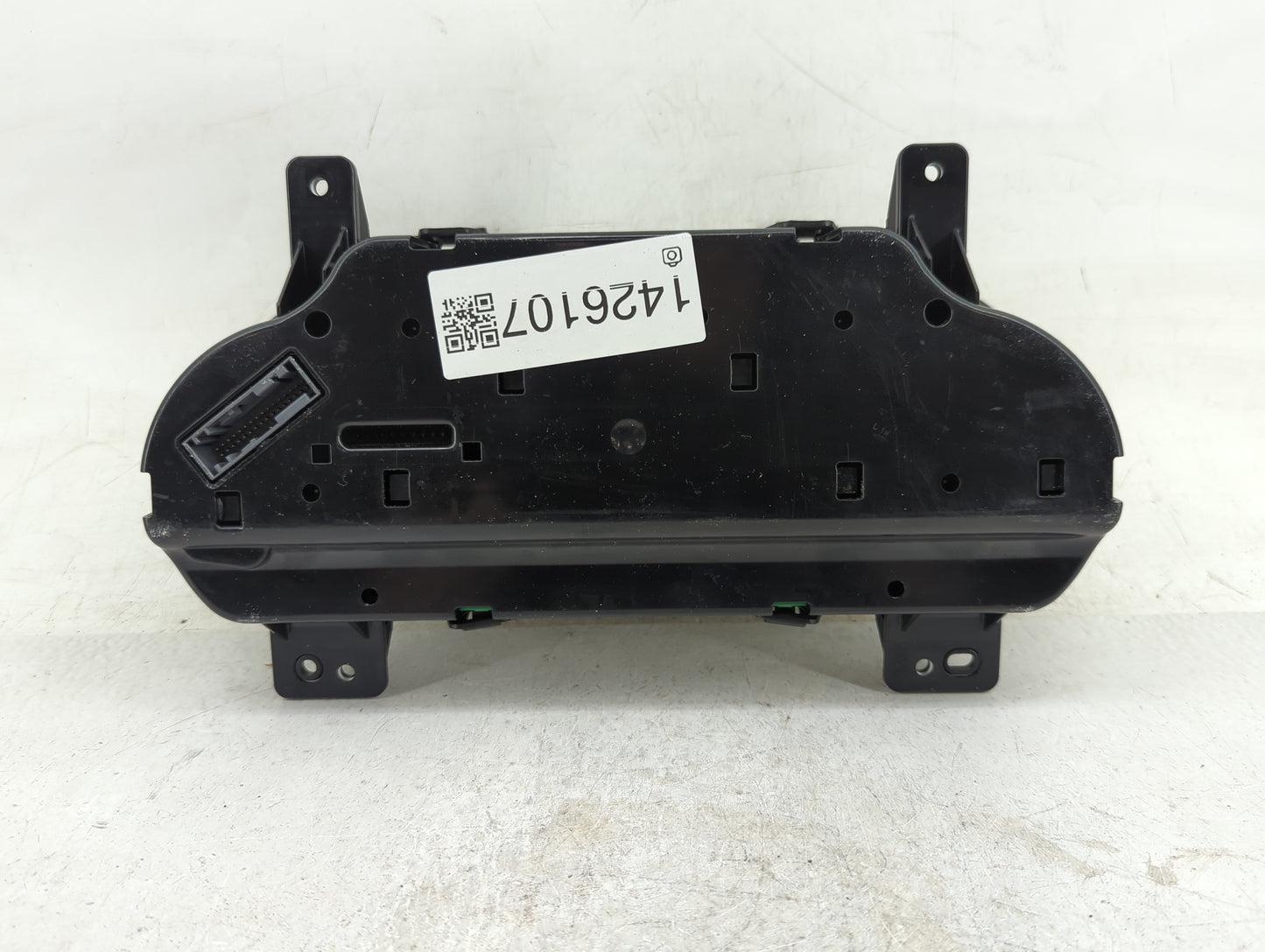 2014-2015 Chevrolet Silverado 1500 Instrument Cluster Speedometer Gauges P/N:812812097 23188291 Miles: Fits Fits 2014 2015 O