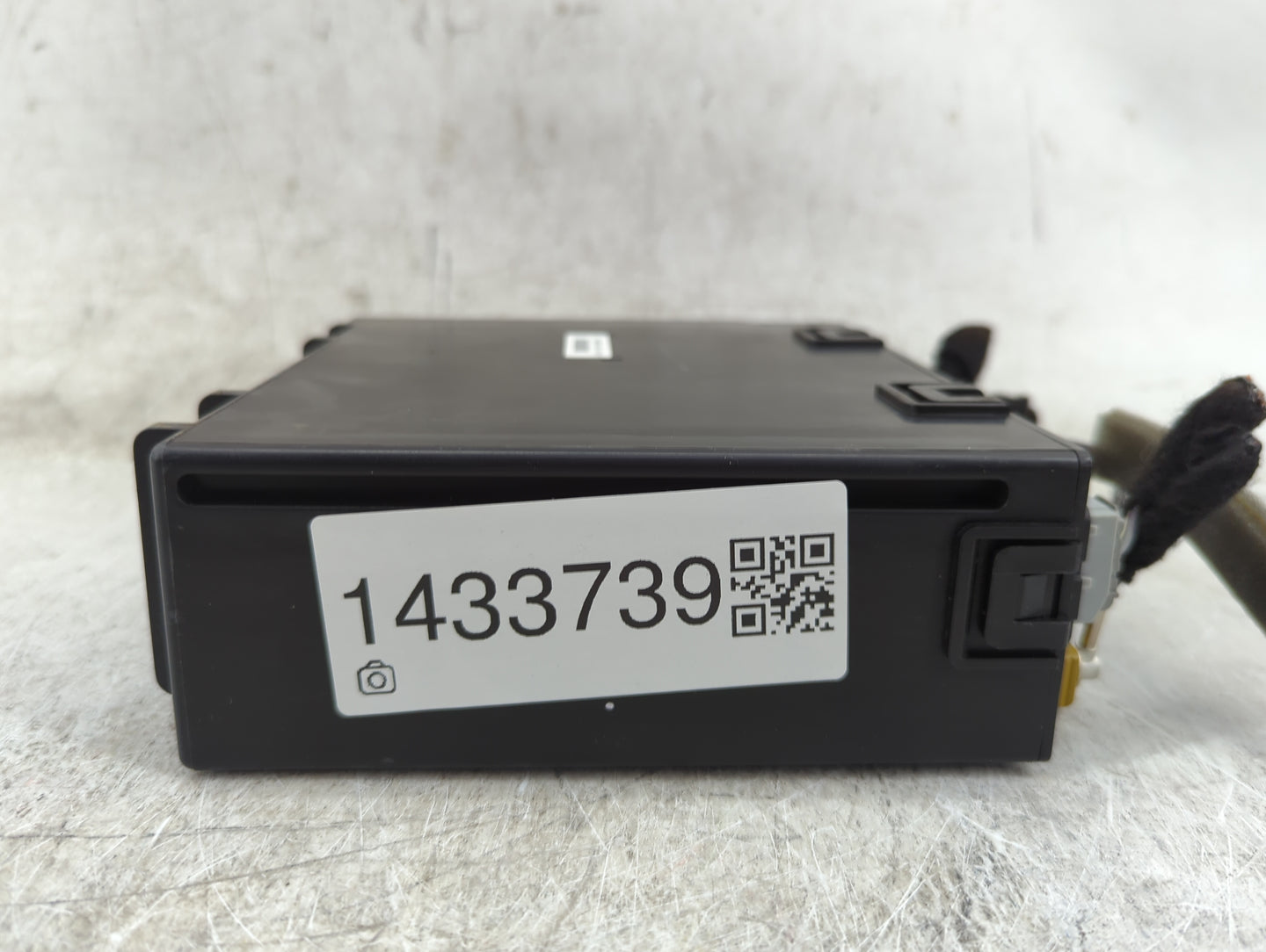 2014 Chevrolet Silverado 1500 Radio AM FM Cd Player Receiver Replacement P/N:13592715 111000-5530F101 Fits Fits 2013 2015 OE