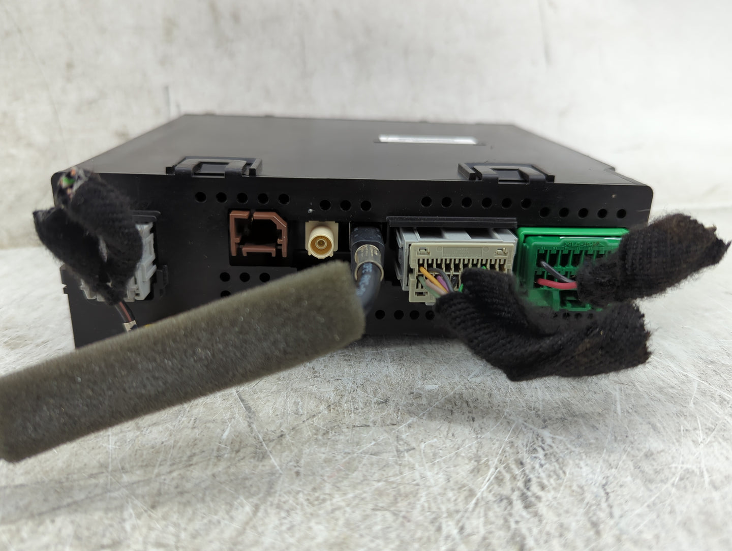 2014 Chevrolet Silverado 1500 Radio AM FM Cd Player Receiver Replacement P/N:13592715 111000-5530F101 Fits Fits 2013 2015 OE