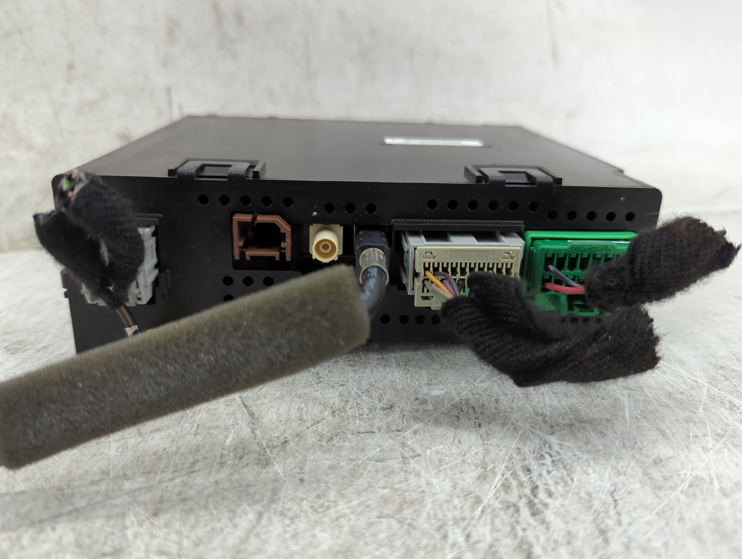 2014 Chevrolet Silverado 1500 Radio AM FM Cd Player Receiver Replacement P/N:13592715 111000-5530F101 Fits Fits 2013 2015 OE