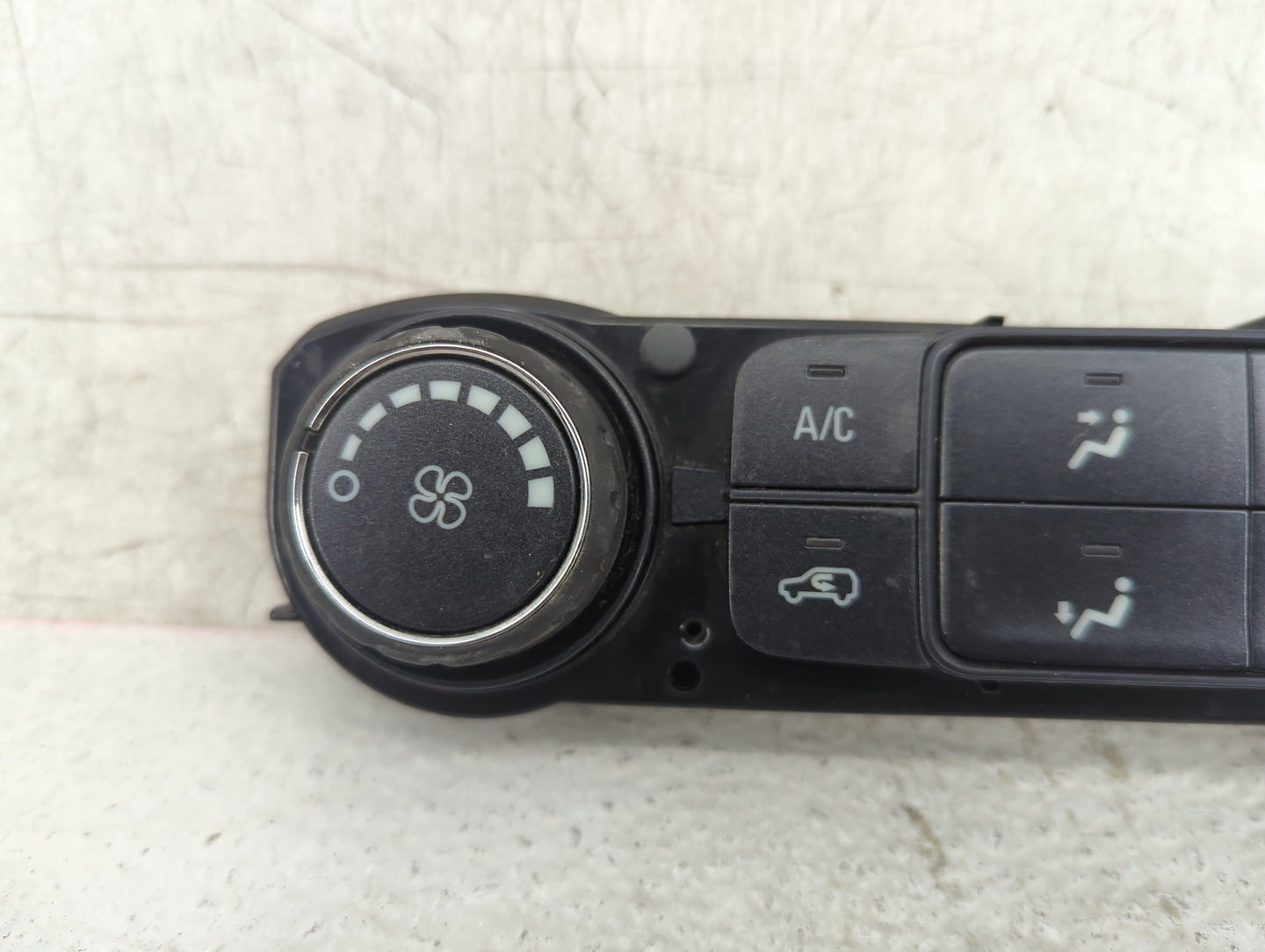 2014-2019 Chevrolet Silverado 1500 Climate Control Module Temperature AC/Heater Replacement P/N:23168146 Fits OEM Used Auto 