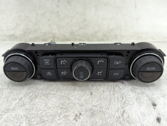 compare product 2014-2019 Chevrolet Silverado 1500 Climate Control Module Temperature AC/Heater Replacement P/N:23168157 815372982 Fits OEM Used Auto Parts