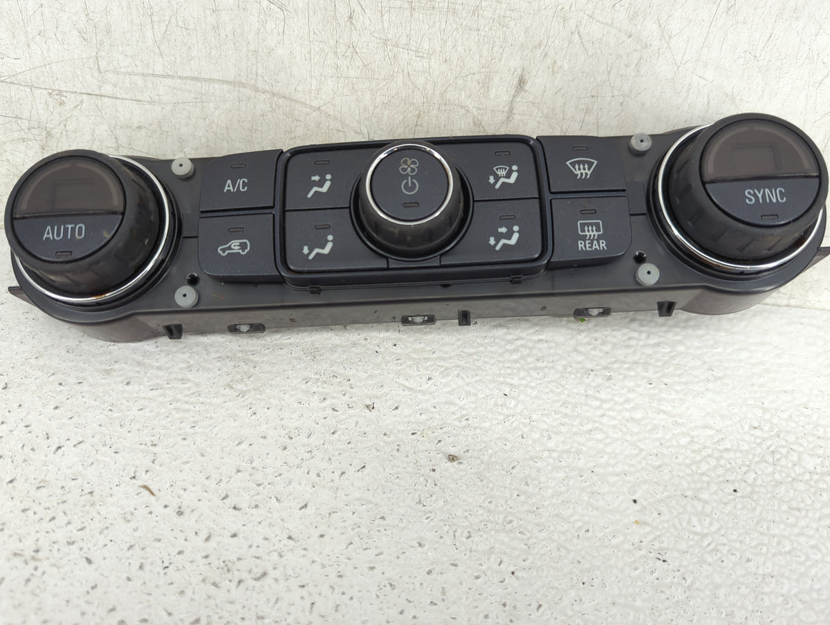 2014-2016 Chevrolet Silverado 1500 Climate Control Module Temperature AC/Heater Replacement P/N:23176290 7370200000000X Fits