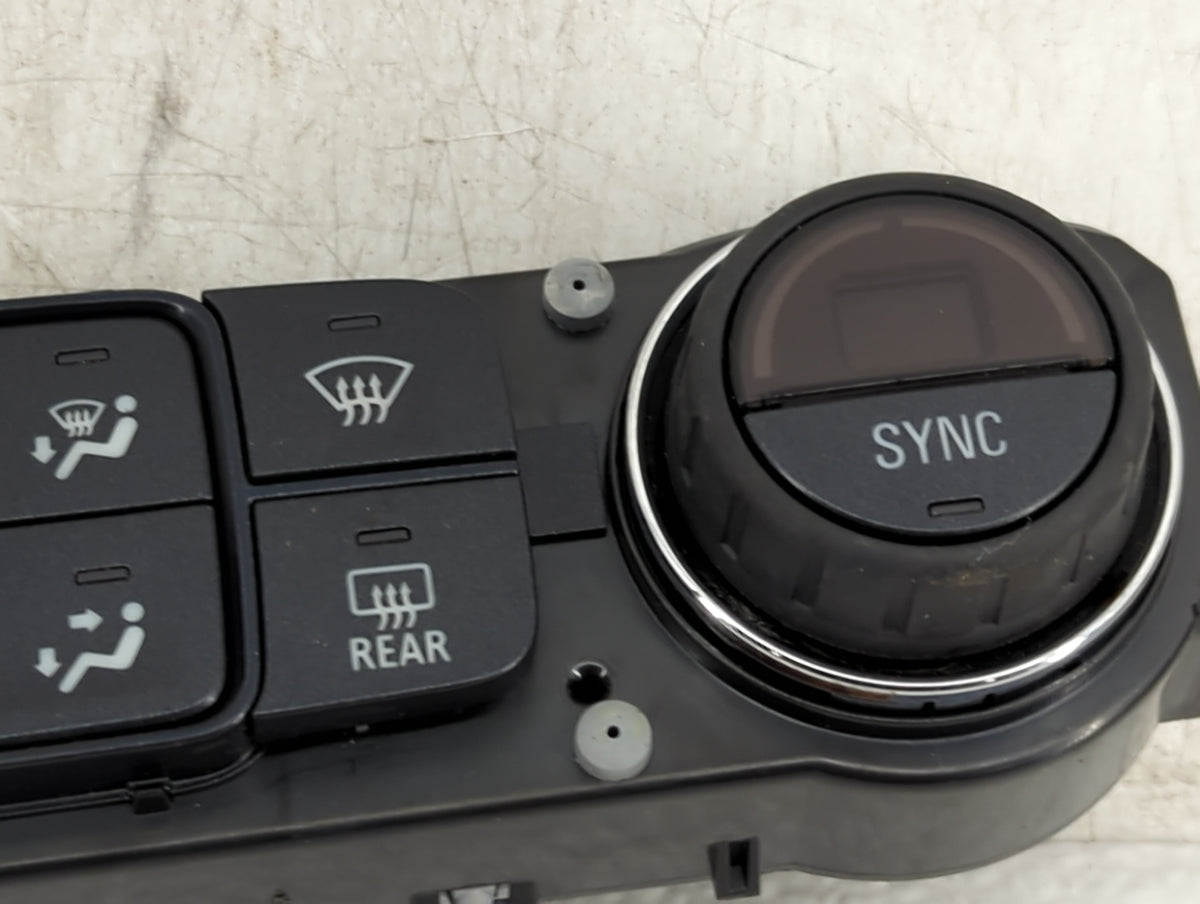 2014-2016 Chevrolet Silverado 1500 Climate Control Module Temperature AC/Heater Replacement P/N:23176290 7370200000000X Fits