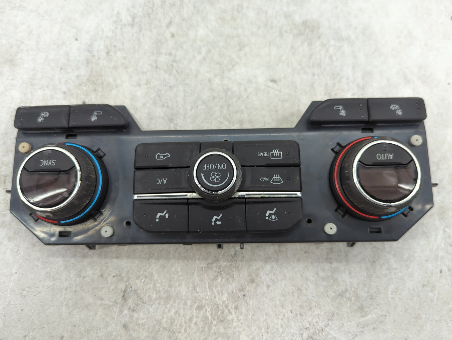 2014-2019 Chevrolet Silverado 1500 Climate Control Module Temperature AC/Heater Replacement P/N:13577102 20050 Fits OEM Used