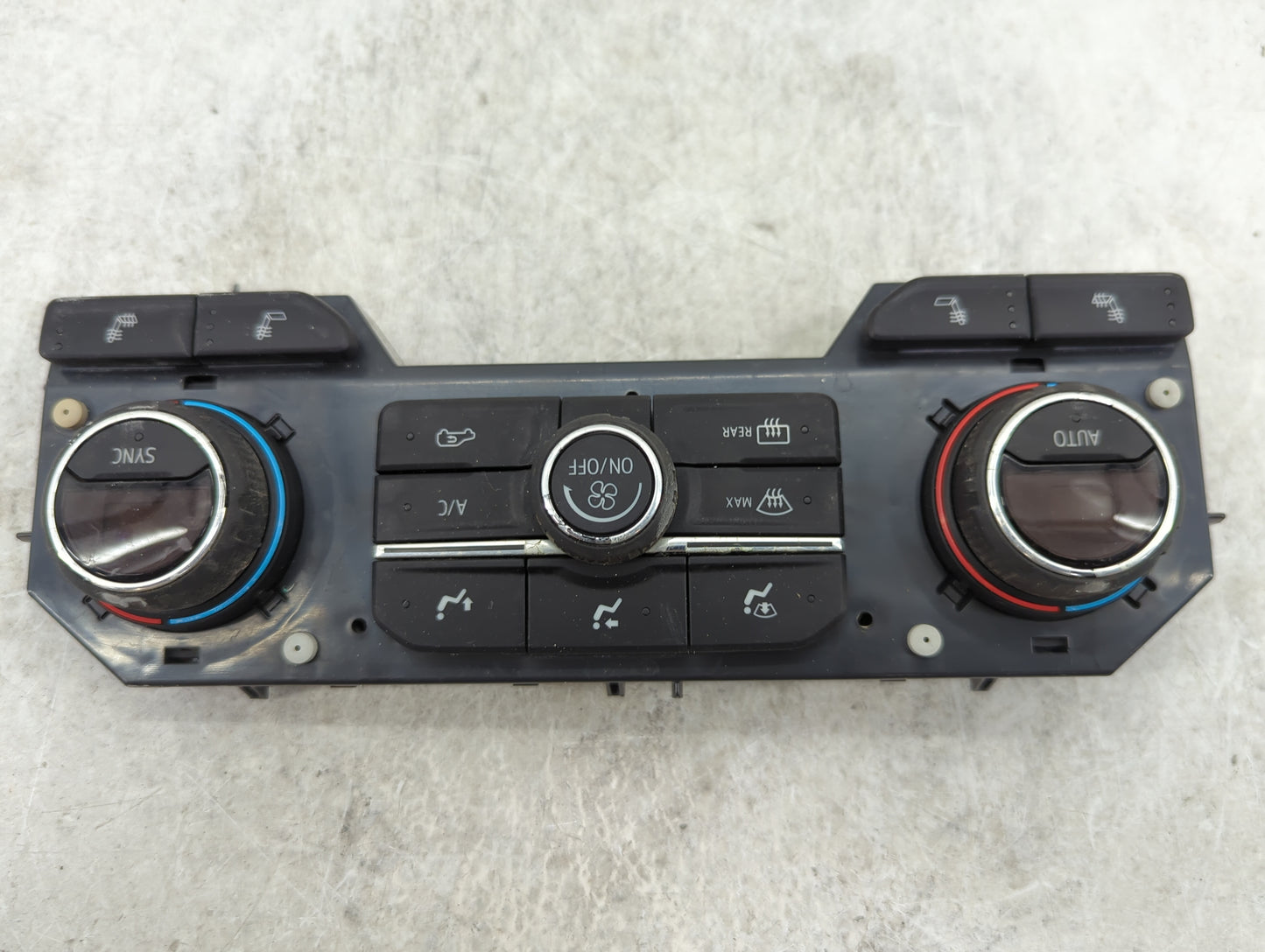 2014-2019 Chevrolet Silverado 1500 Climate Control Module Temperature AC/Heater Replacement P/N:13577102 20050 Fits OEM Used