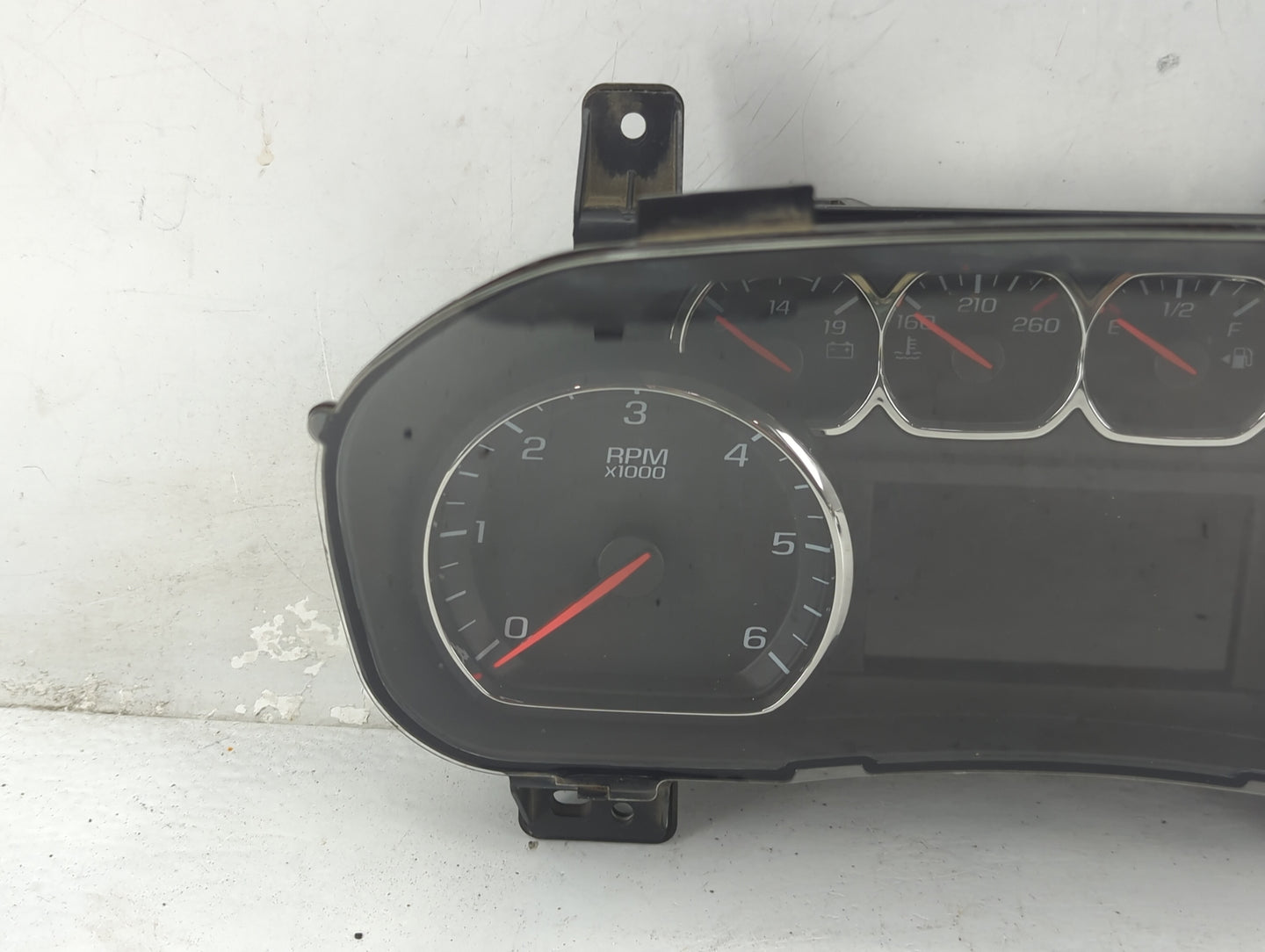 2014-2015 Chevrolet Silverado 1500 Instrument Cluster Speedometer Gauges P/N:23223540 P12312097 Fits Fits 2014 2015 2017 201