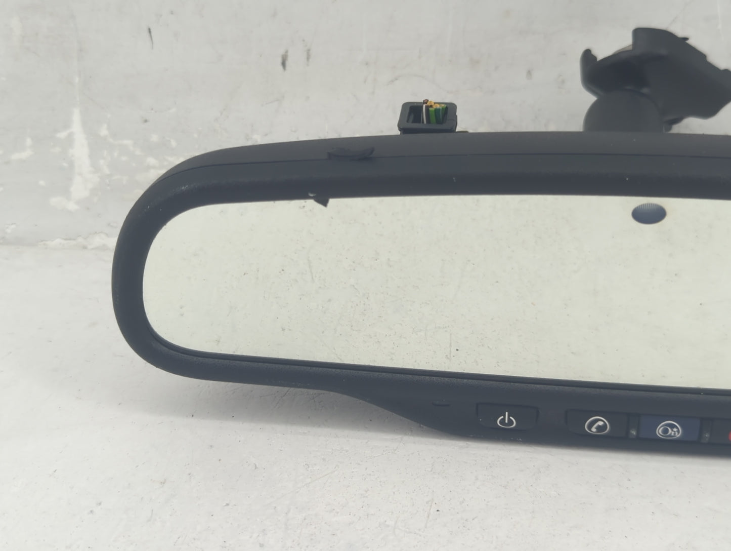 2014-2019 Chevrolet Silverado 1500 Interior Rear View Mirror Replacement OEM P/N:E11025898 Fits OEM Used Auto Parts - Oemuse