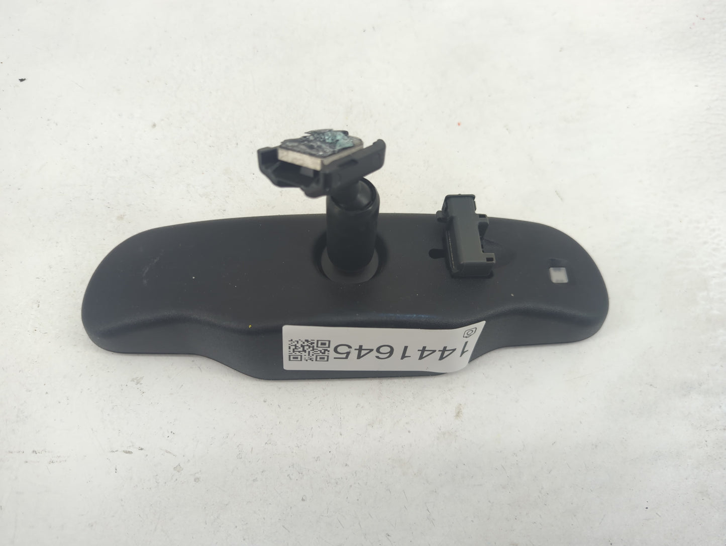 2014-2019 Chevrolet Silverado 1500 Interior Rear View Mirror Replacement OEM P/N:E11025898 Fits OEM Used Auto Parts - Oemuse