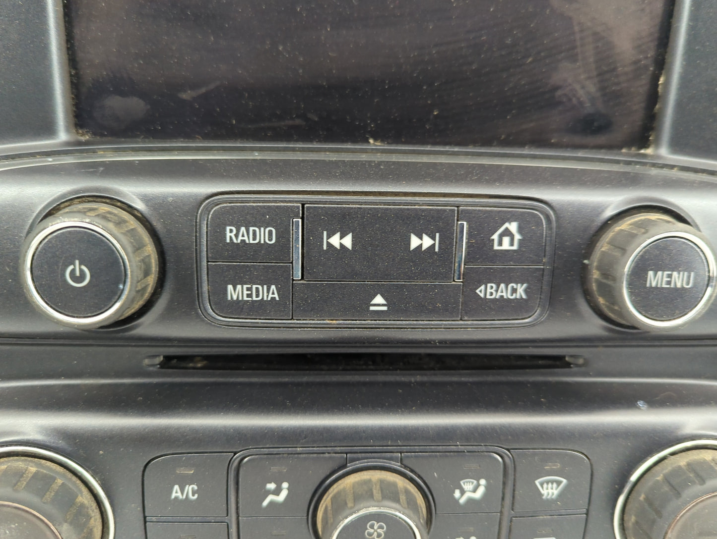 2014-2015 Chevrolet Silverado 1500 Radio AM FM Cd Player Receiver Replacement P/N:23176312 23176290, 23168163 Fits Fits 2014