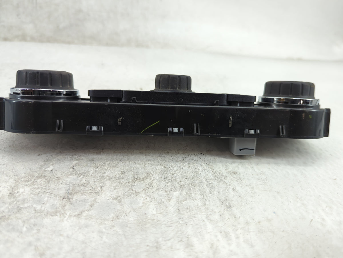 2014-2016 Chevrolet Silverado 1500 Climate Control Module Temperature AC/Heater Replacement P/N:23176290 7370200000000X Fits