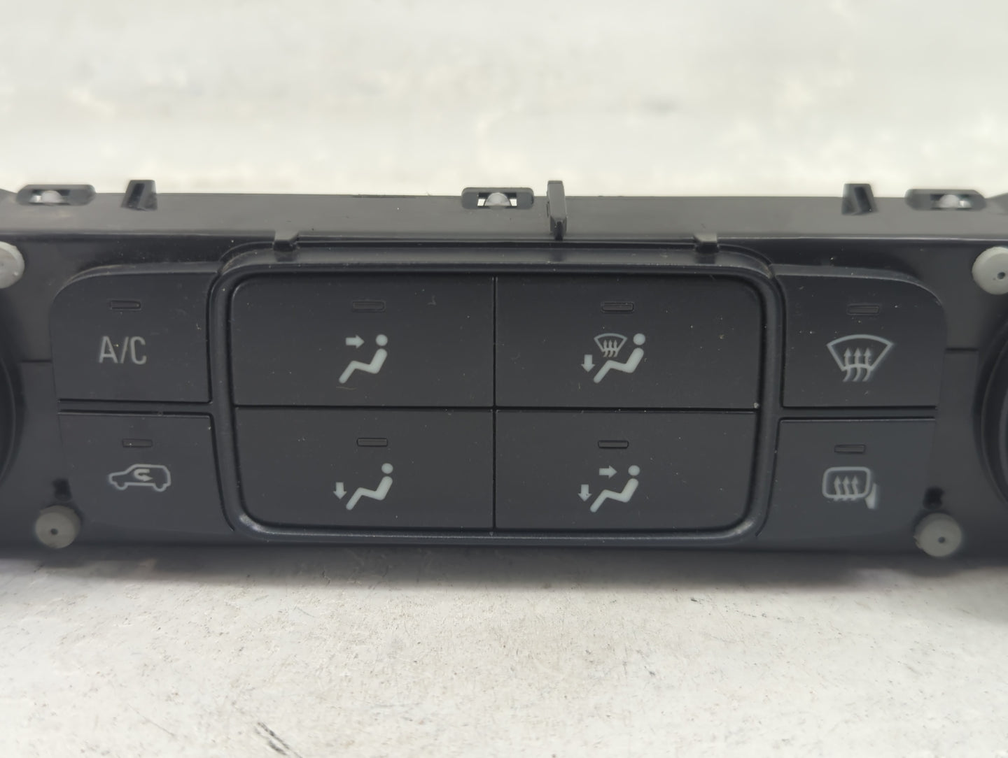 2014 Chevrolet Silverado 1500 Climate Control Module Temperature AC/Heater Replacement P/N:23176283 815372982 Fits OEM Used 