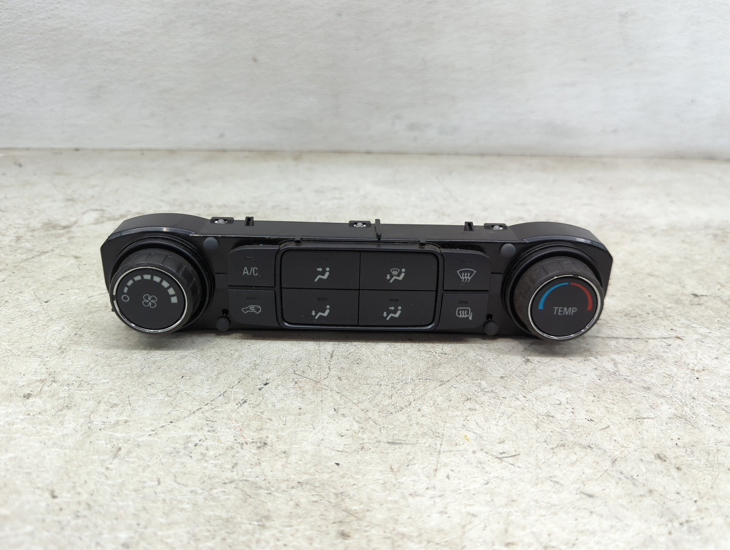 2014 Chevrolet Silverado 1500 Climate Control Module Temperature AC/Heater Replacement P/N:23168150 Fits OEM Used Auto Parts