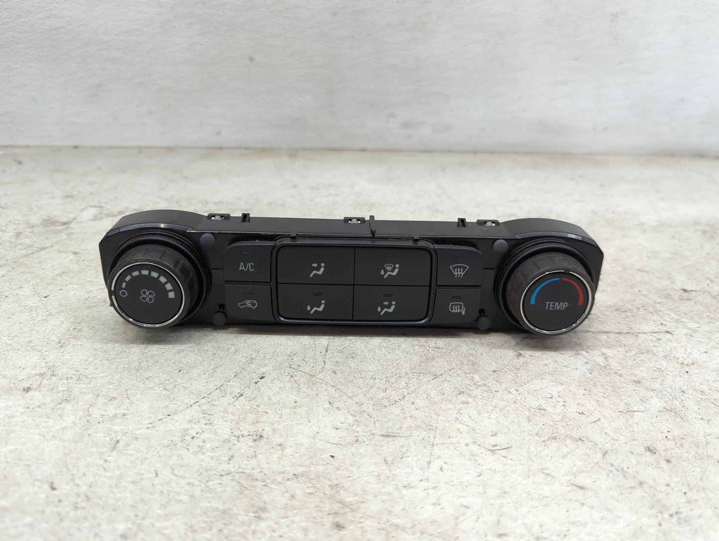 2014 Chevrolet Silverado 1500 Climate Control Module Temperature AC/Heater Replacement P/N:23168150 Fits OEM Used Auto Parts