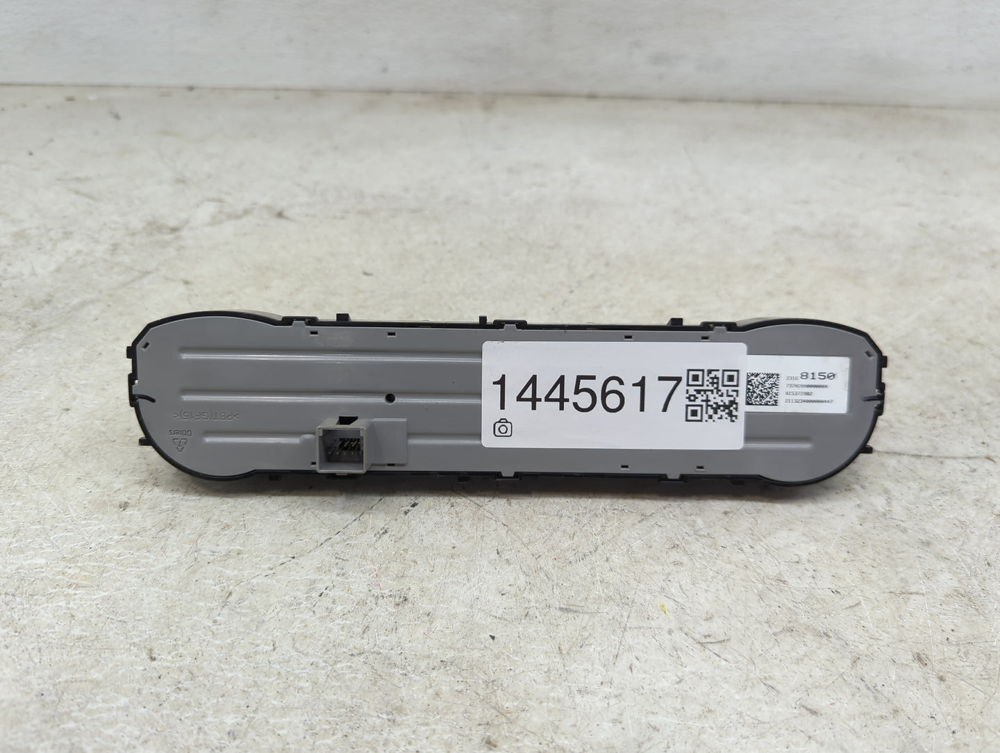 2014 Chevrolet Silverado 1500 Climate Control Module Temperature AC/Heater Replacement P/N:23168150 Fits OEM Used Auto Parts