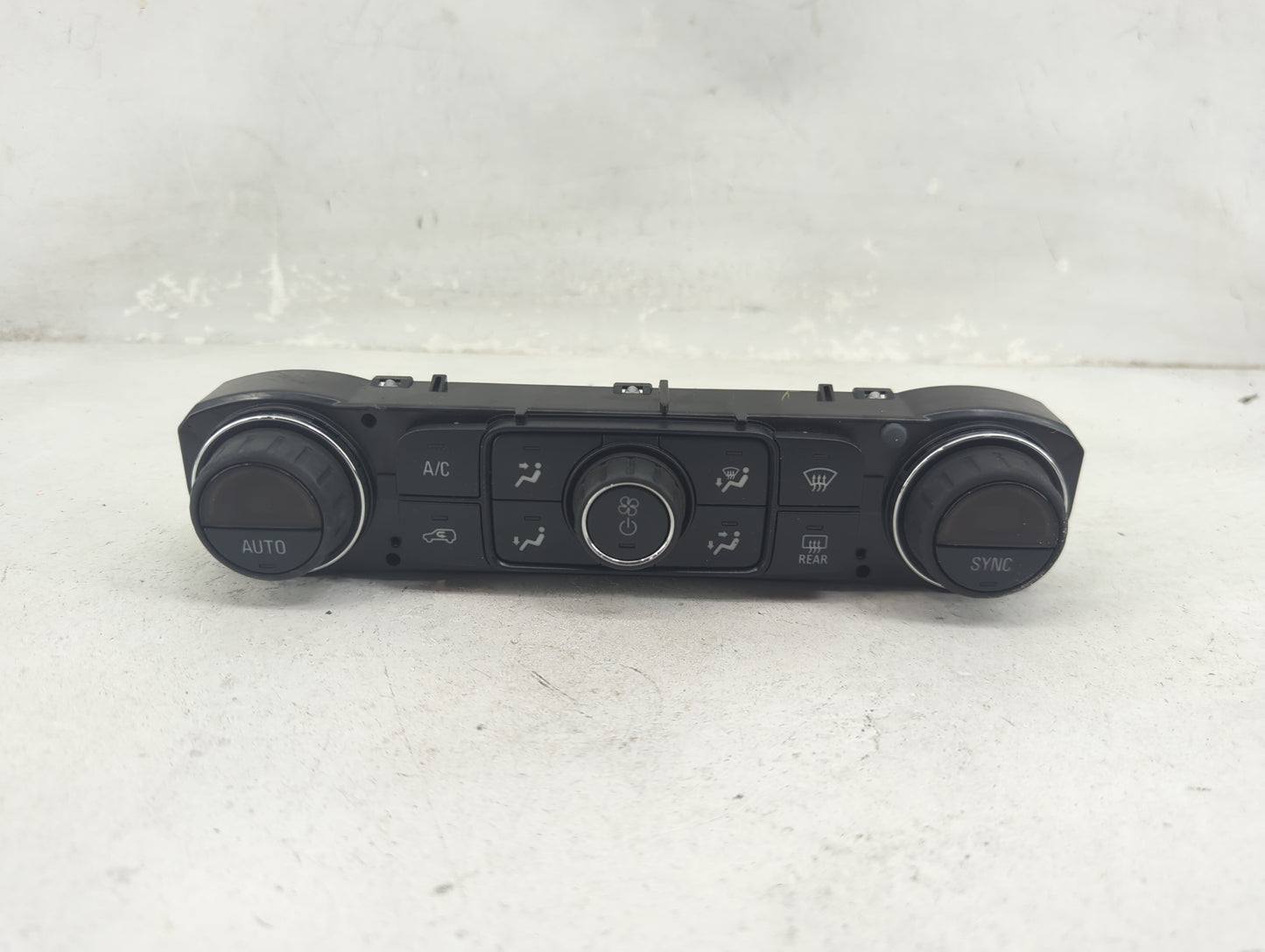 2014 Chevrolet Silverado 1500 Climate Control Module Temperature AC/Heater Replacement P/N:23176290 815372982 Fits OEM Used 