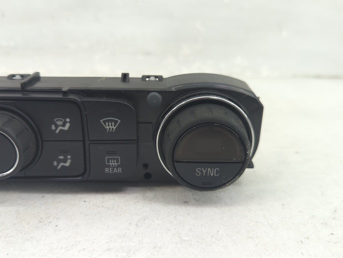 2014 Chevrolet Silverado 1500 Climate Control Module Temperature AC/Heater Replacement P/N:23176290 815372982 Fits OEM Used 