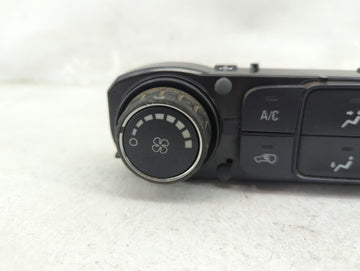 2014 Chevrolet Silverado 1500 Climate Control Module Temperature AC/Heater Replacement P/N:22176279 7370200000000X, 815372982 Fits OEM Used Auto Parts