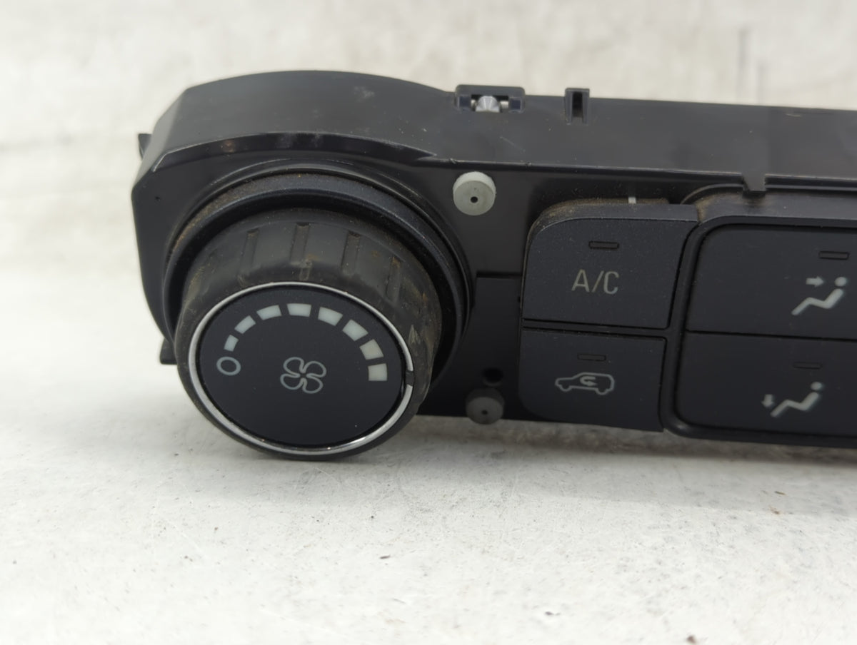 2014-2017 Chevrolet Silverado 1500 Climate Control Module Temperature AC/Heater Replacement P/N:23176283 7370200000000X Fits