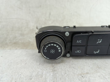 2014 Chevrolet Silverado 1500 Climate Control Module Temperature AC/Heater Replacement P/N:23176279 7370200000000X, 815372982 Fits OEM Used Auto Parts