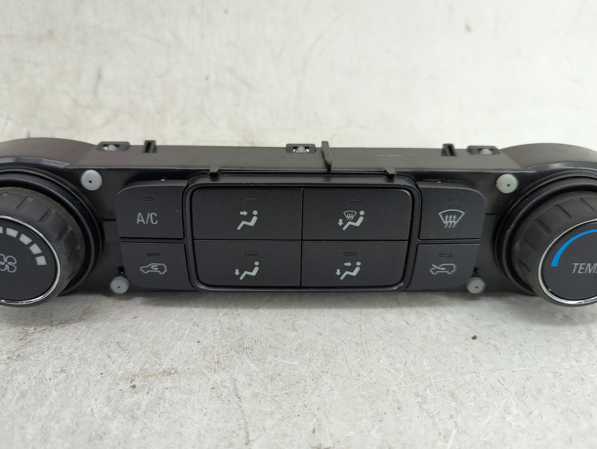 2014-2017 Chevrolet Silverado 1500 Climate Control Module Temperature AC/Heater Replacement P/N:23176279 7370200000000X Fits