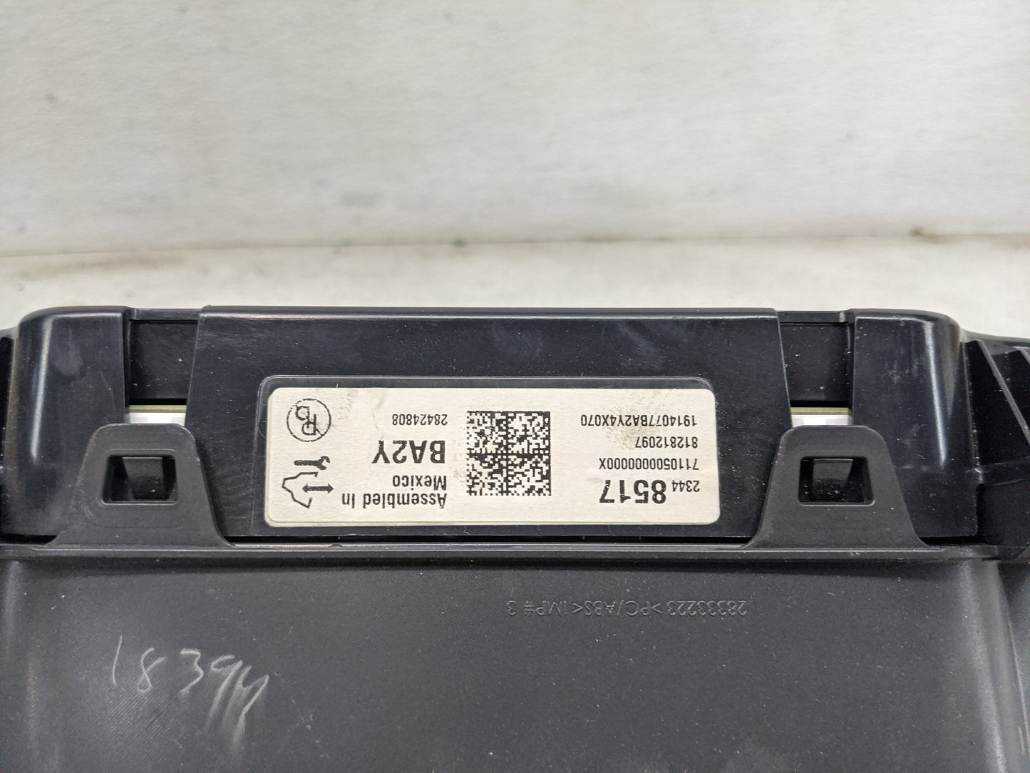 2014-2015 Chevrolet Silverado 1500 Instrument Cluster Speedometer Gauges P/N:23448517 7110500000X Miles:153K Fits OEM Used A