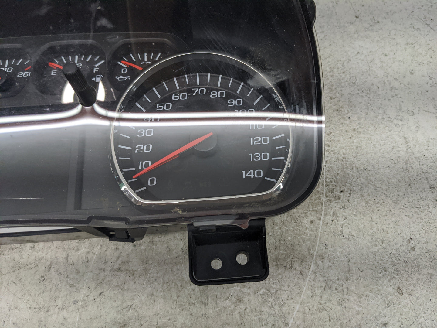 2014-2015 Chevrolet Silverado 1500 Instrument Cluster Speedometer Gauges P/N:23448509 BA2P Miles:188K Fits Fits 2014 2015 20