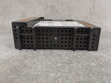 2014 Chevrolet Silverado 1500 Radio AM FM Cd Player Receiver Replacement P/N:13592804 11100055310101, XLK1834W Fits Fits 201