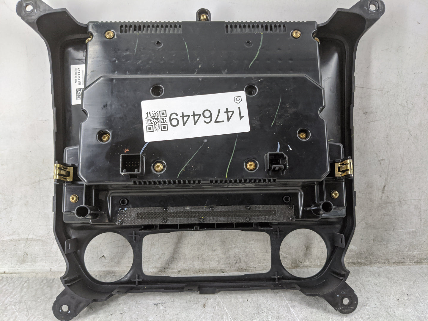 2014 Chevrolet Silverado 1500 Radio Control Panel 1476449 - Oemusedautoparts1.com