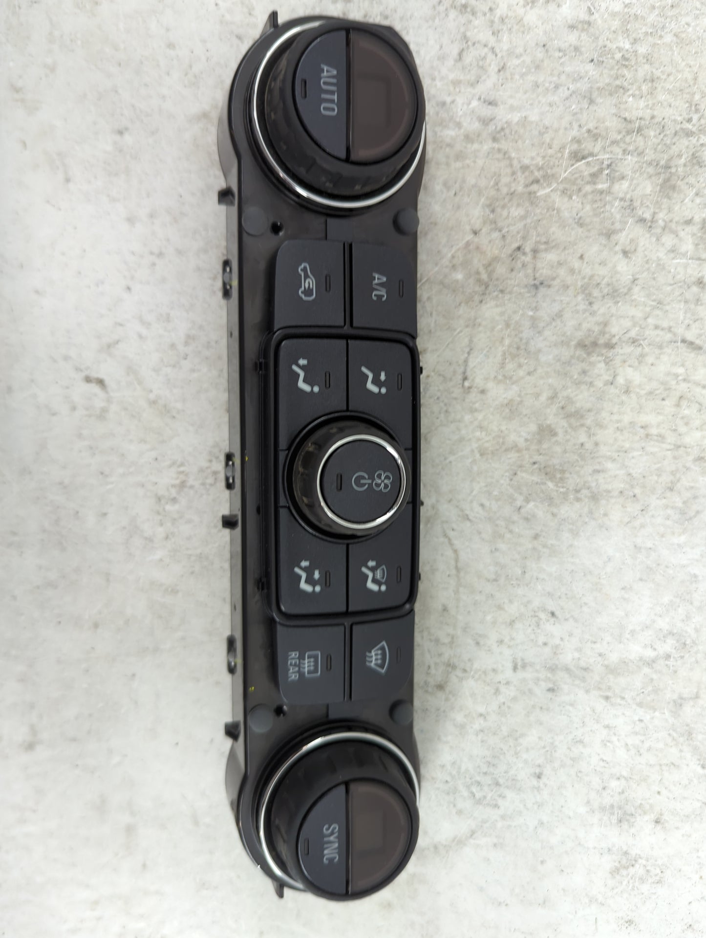 2014 Chevrolet Silverado 1500 Climate Control Module Temperature AC/Heater Replacement P/N:23269290 815972982 Fits OEM Used 
