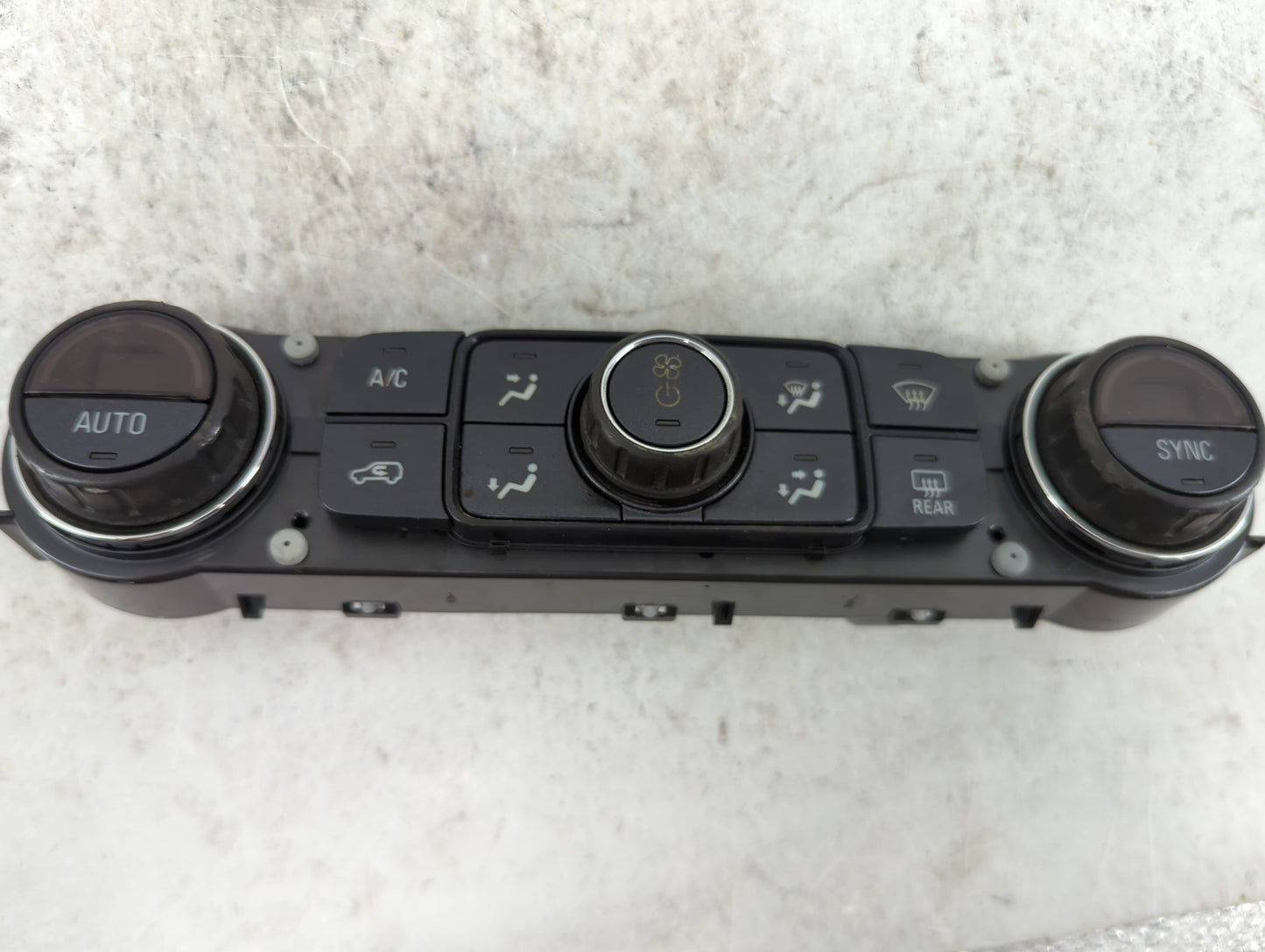 2014 Chevrolet Silverado 1500 Climate Control Module Temperature AC/Heater Replacement P/N:23176290 815372982 Fits OEM Used 