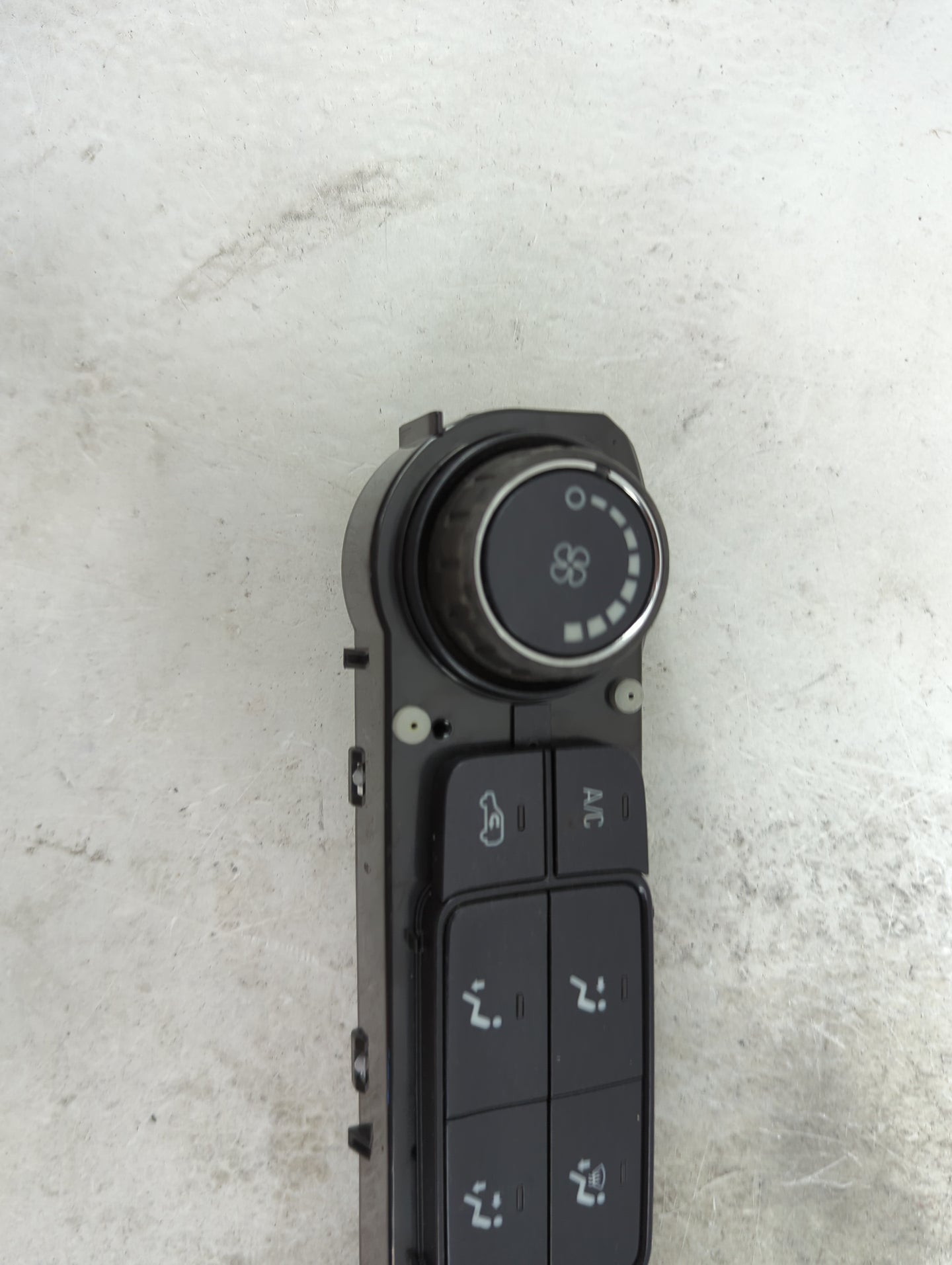 2014-2019 Chevrolet Silverado 1500 Climate Control Module Temperature AC/Heater Replacement P/N:23176279 815372982 Fits OEM 
