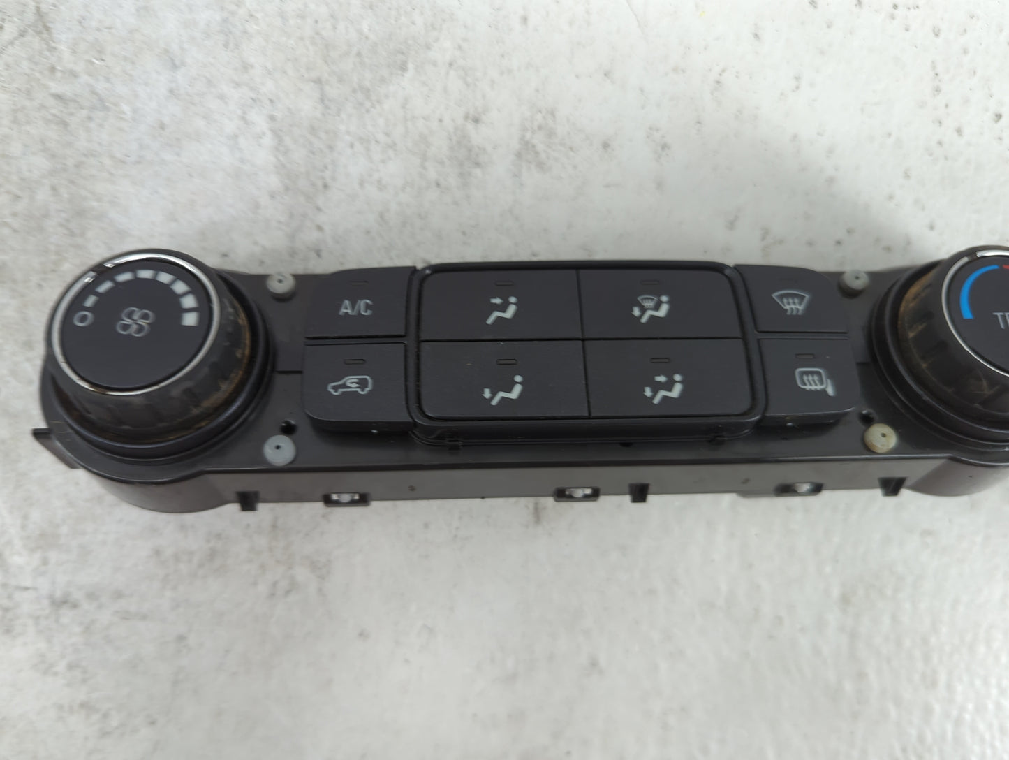 2014-2019 Chevrolet Silverado 1500 Climate Control Module Temperature AC/Heater Replacement P/N:23176283 815372982 Fits OEM 