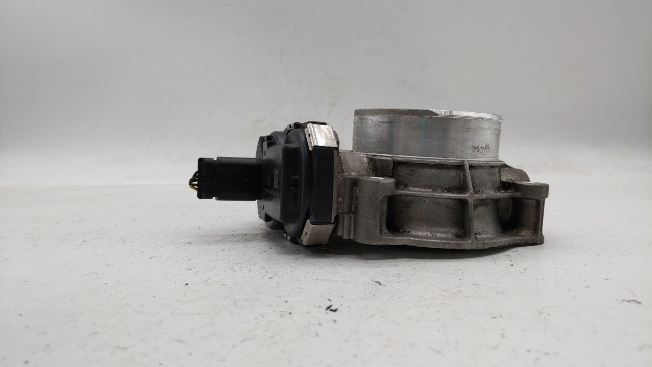 2014-2015 Chevrolet Silverado 1500 Throttle Body P/N:12632171BA Fits Fits 2014 2015 OEM Used Auto Parts - Oemusedautoparts1.