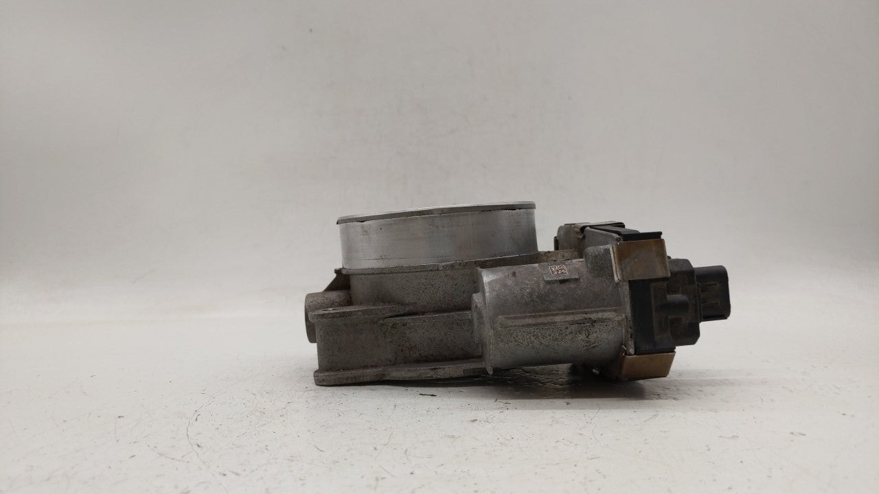 2014-2019 Chevrolet Silverado 1500 Throttle Body P/N:12678224 12617792 Fits Fits 2014 2015 2016 2017 2018 2019 OEM Used Auto