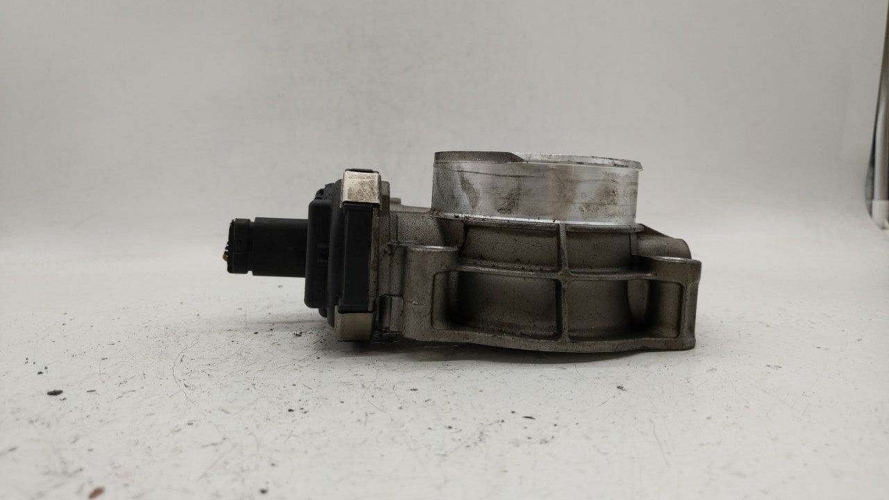 2014-2015 Chevrolet Silverado 1500 Throttle Body P/N:12632171BA Fits Fits 2014 2015 OEM Used Auto Parts - Oemusedautoparts1.