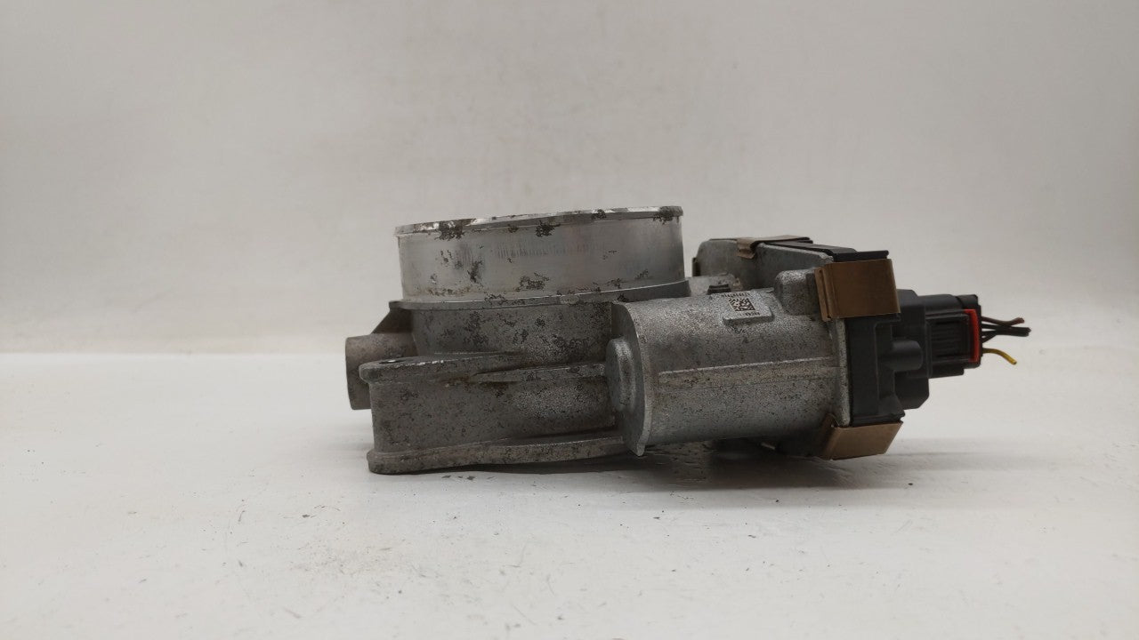 2014-2019 Chevrolet Silverado 1500 Throttle Body P/N:12678224 12617792 Fits Fits 2014 2015 2016 2017 2018 2019 OEM Used Auto