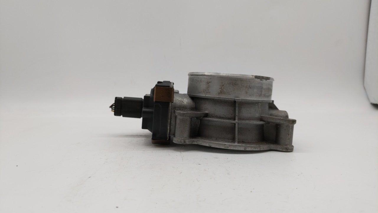 2014-2019 Chevrolet Silverado 1500 Throttle Body P/N:12678224 12617792 Fits Fits 2014 2015 2016 2017 2018 2019 OEM Used Auto