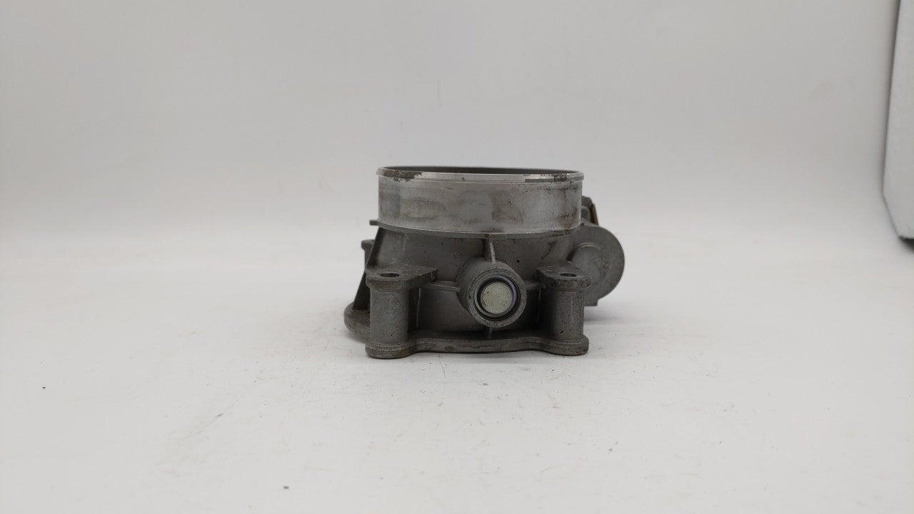 2014-2019 Chevrolet Silverado 1500 Throttle Body P/N:12678224 12617792 Fits Fits 2014 2015 2016 2017 2018 2019 OEM Used Auto