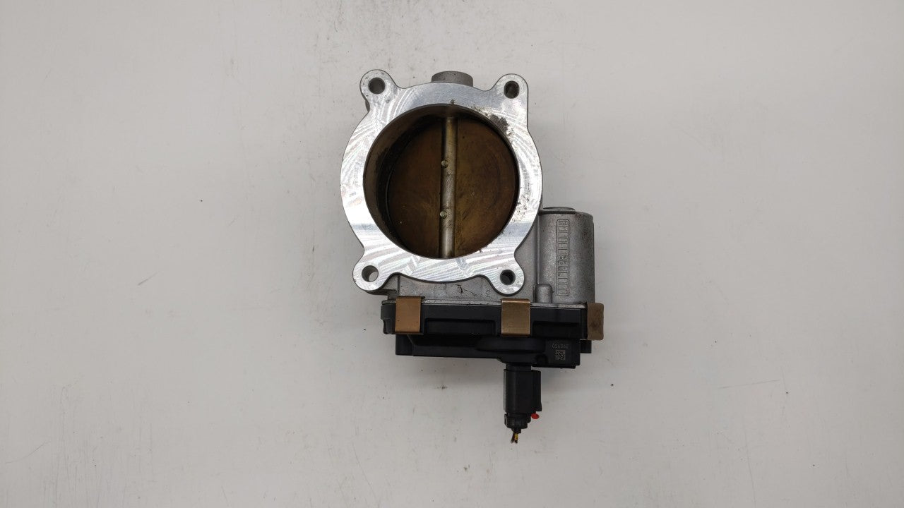 2014-2019 Chevrolet Silverado 1500 Throttle Body P/N:12678224 12617792 Fits Fits 2014 2015 2016 2017 2018 2019 OEM Used Auto
