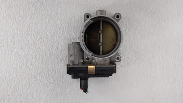 2014-2019 Chevrolet Silverado 1500 Throttle Body P/N:12678224 12617792 Fits Fits 2014 2015 2016 2017 2018 2019 OEM Used Auto