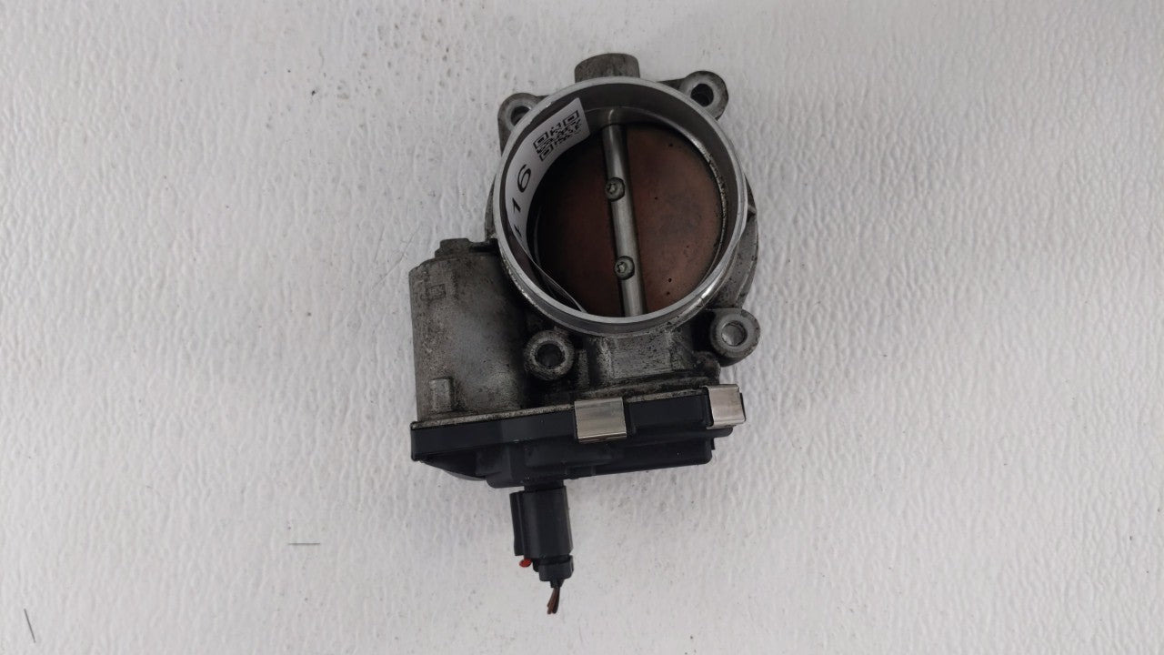 2014-2015 Chevrolet Silverado 1500 Throttle Body P/N:12632171BA Fits Fits 2014 2015 OEM Used Auto Parts - Oemusedautoparts1.