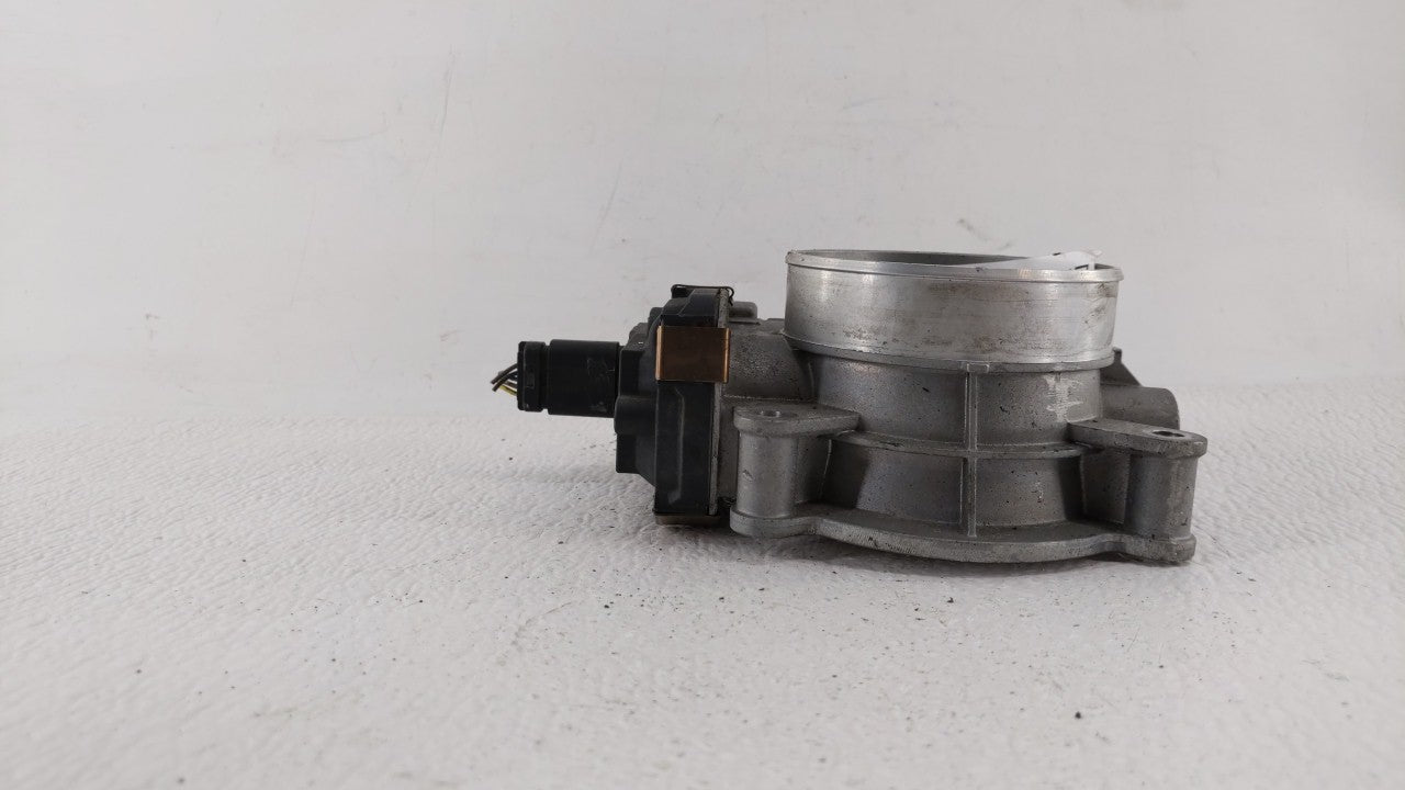 2014-2019 Chevrolet Silverado 1500 Throttle Body P/N:12678224 12617792 Fits Fits 2014 2015 2016 2017 2018 2019 OEM Used Auto