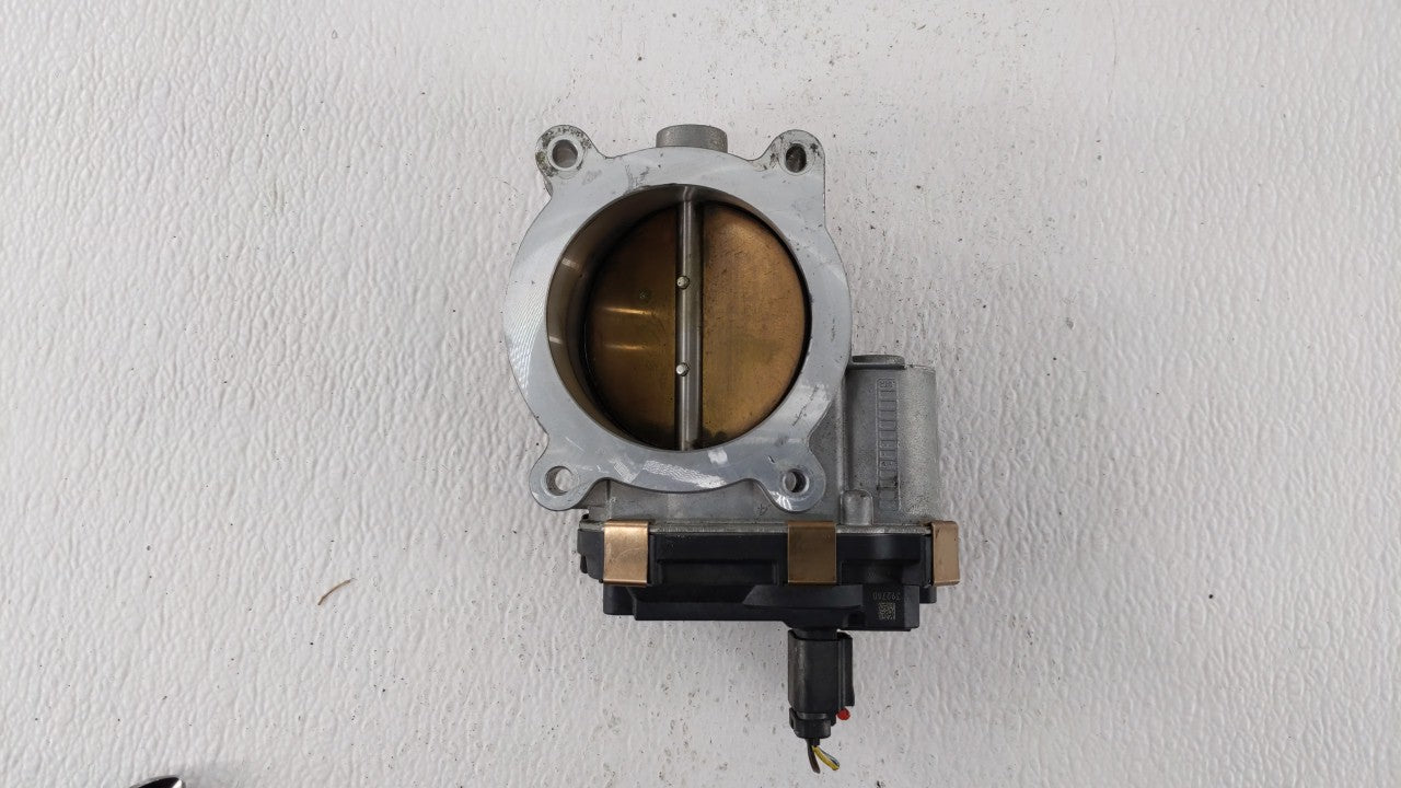 2014-2019 Chevrolet Silverado 1500 Throttle Body P/N:12678224 12617792 Fits Fits 2014 2015 2016 2017 2018 2019 OEM Used Auto
