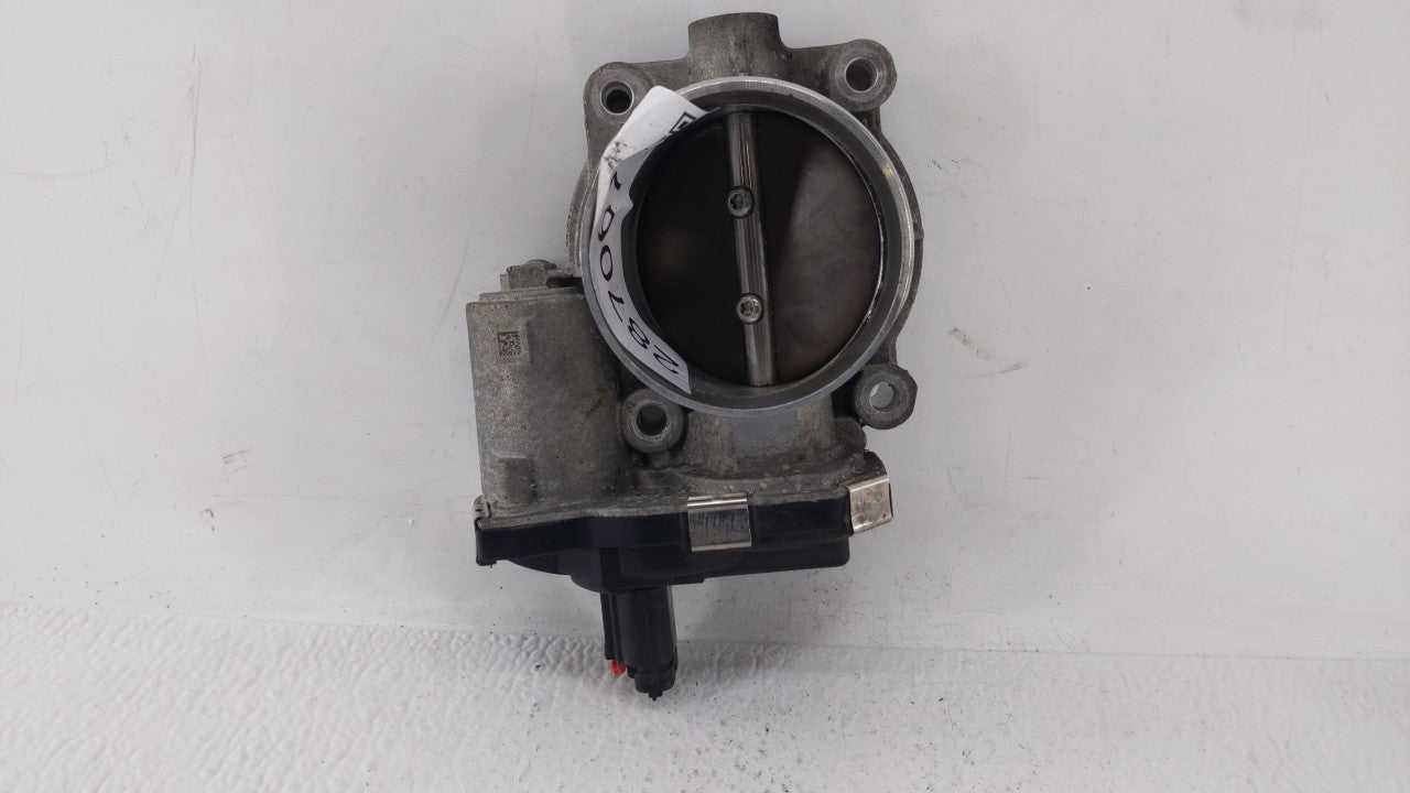 2014-2015 Chevrolet Silverado 1500 Throttle Body P/N:12632171BA Fits Fits 2014 2015 OEM Used Auto Parts - Oemusedautoparts1.