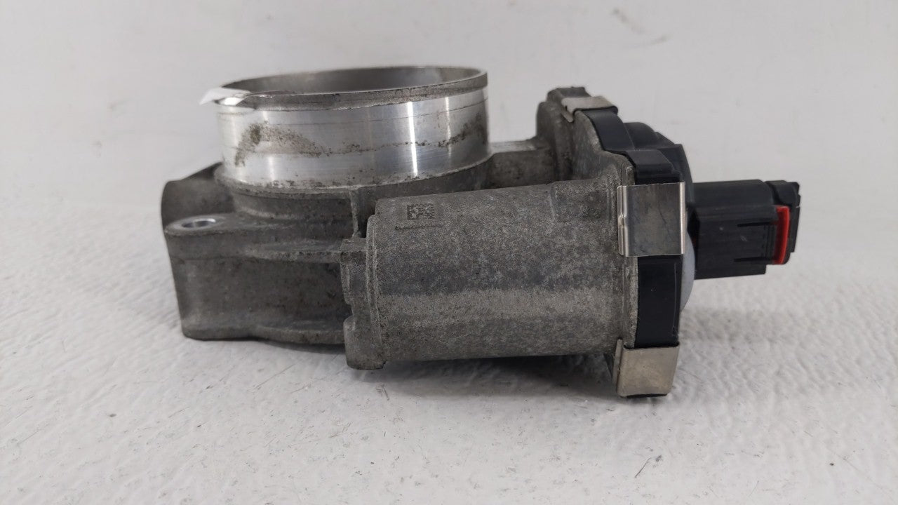 2014-2015 Chevrolet Silverado 1500 Throttle Body P/N:12632171BA Fits Fits 2014 2015 OEM Used Auto Parts - Oemusedautoparts1.