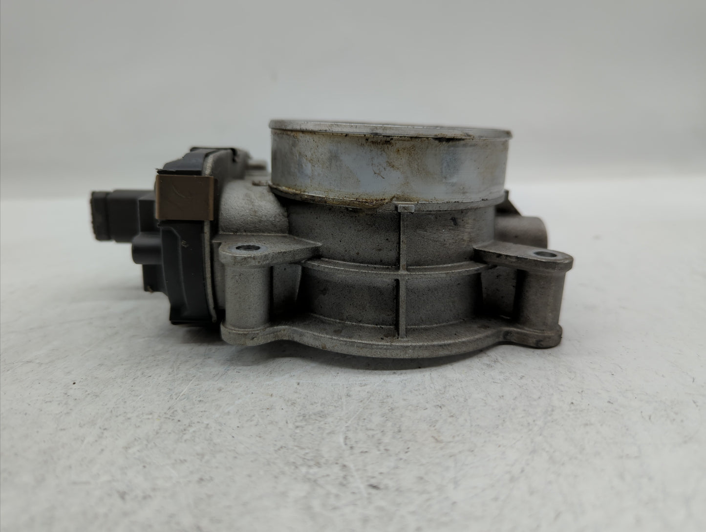 2014-2019 Chevrolet Silverado 1500 Throttle Body P/N:12678224 12617792 Fits Fits 2014 2015 2016 2017 2018 2019 OEM Used Auto