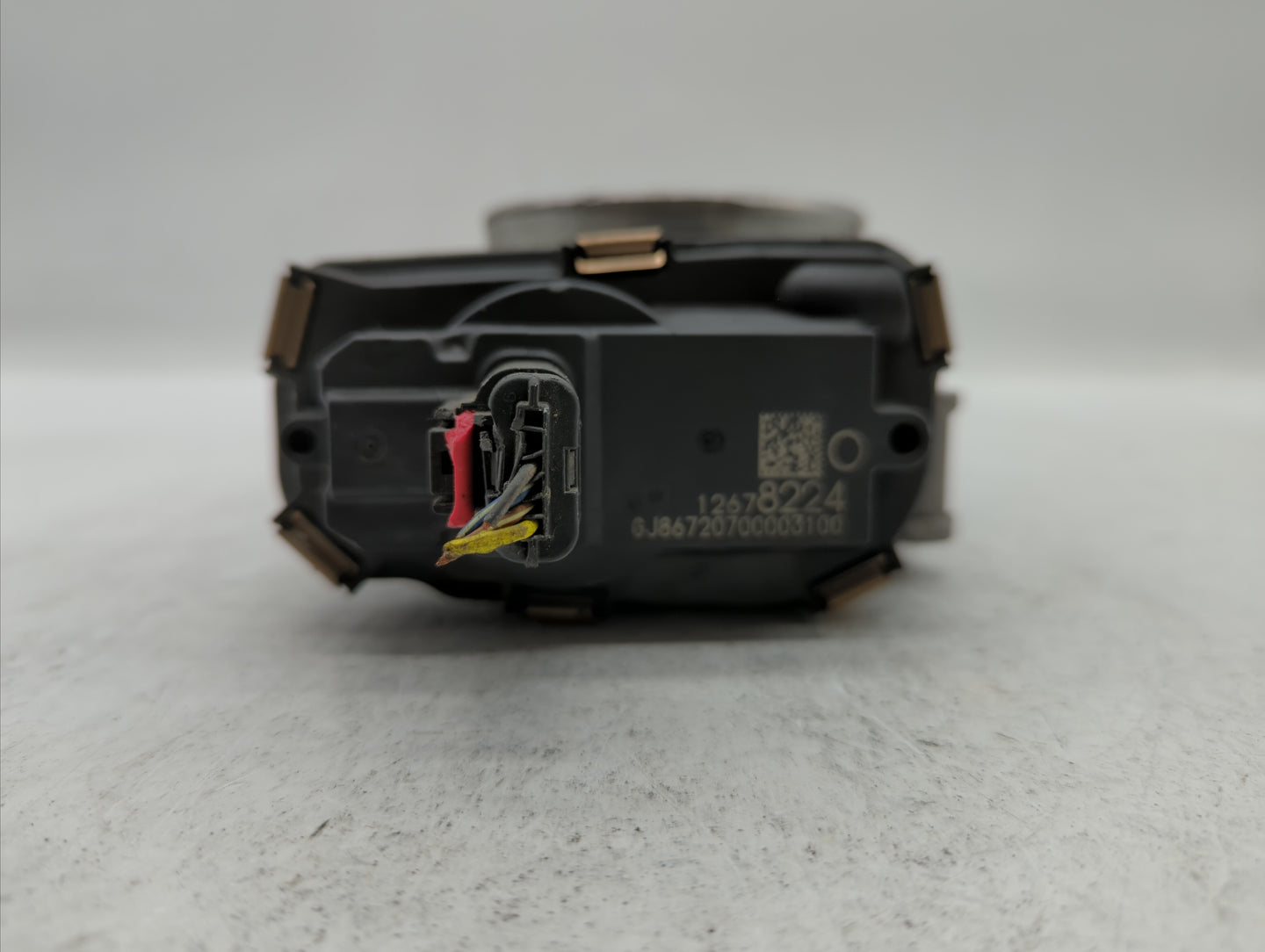 2014-2019 Chevrolet Silverado 1500 Throttle Body P/N:12678224 12617792 Fits Fits 2014 2015 2016 2017 2018 2019 OEM Used Auto