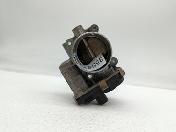 2014-2015 Chevrolet Silverado 1500 Throttle Body P/N:RME72-2B 12632171BA Fits Fits 2014 2015 OEM Used Auto Parts - Oemusedau